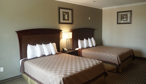 Standard Room, 2 Queen Beds, Non Smoking