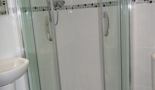 Quadruple Room, Ensuite (2 Adults & 2 Children)