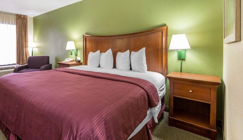 Standard Room, 1 King Bed, Non Smoking