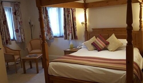 Double Room, Ensuite, Garden View (Four Poster)