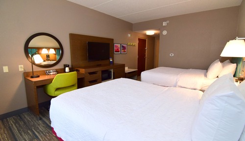 Standard room with two queen beds