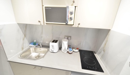 Family Studio, Ensuite
