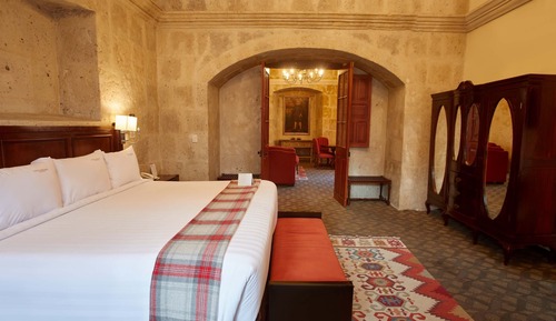 Senior Suite, 1 King Bed