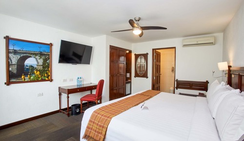 Superior Room, 1 King Bed