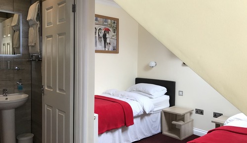 Twin Room, Ensuite