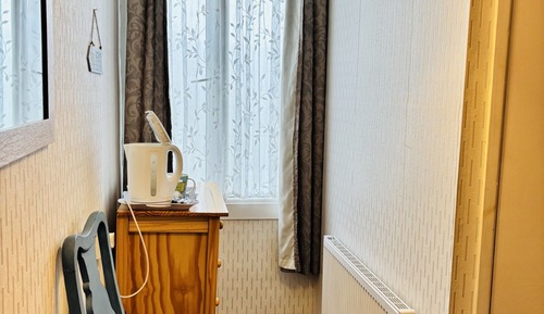 Single Room, Ensuite (Room 4)