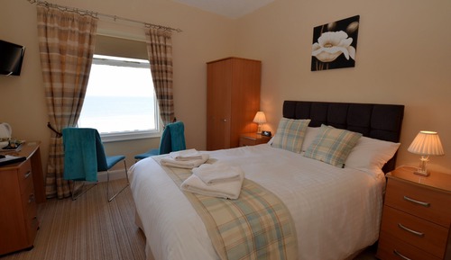 Superior Double Room, Ensuite, Sea View (2nd floor)