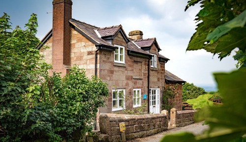 Luxury Cottage, 3 Bedrooms, Non Smoking, Garden View