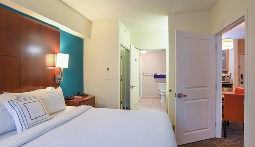 Suite, 1 Bedroom, Non Smoking (Mobility/Hearing Access, Transf Shwr)
