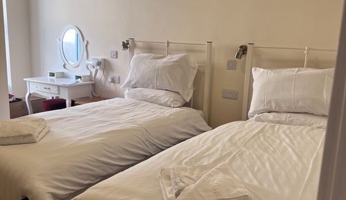 Twin Room (1st Floor Room 64)