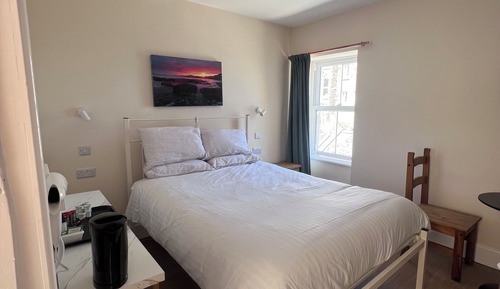 Double Room (3rd Floor Rooms 83/84)