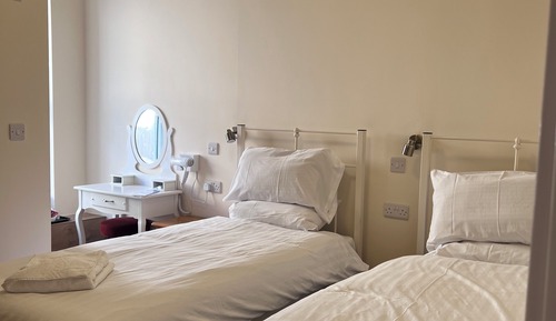 Twin Room (3rd Floor  ROOM 86)