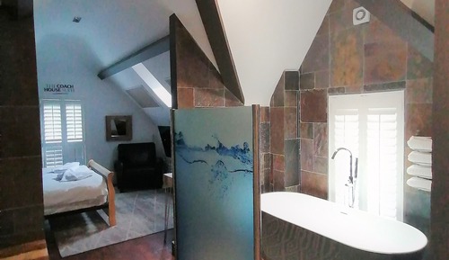 Coach House Suite