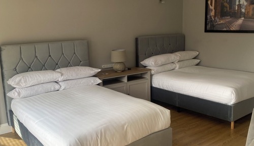 Family Room, 2 Bedrooms
