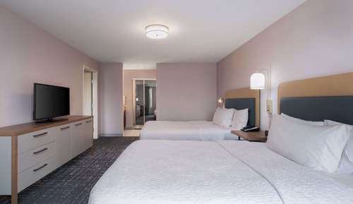 Suite, 2 Queen Beds, Accessible, Non Smoking