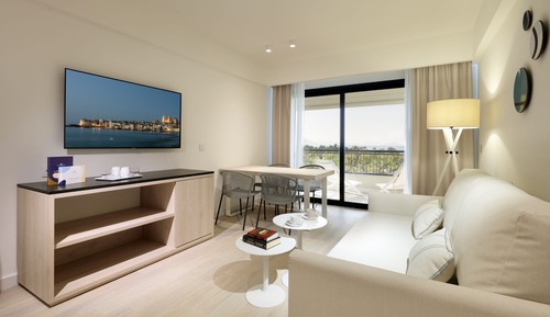 Suite, Sea View