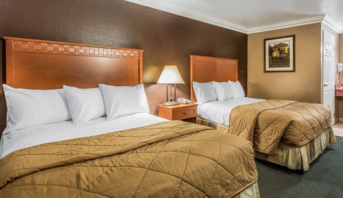 Standard Room, 2 Queen Beds, Non Smoking