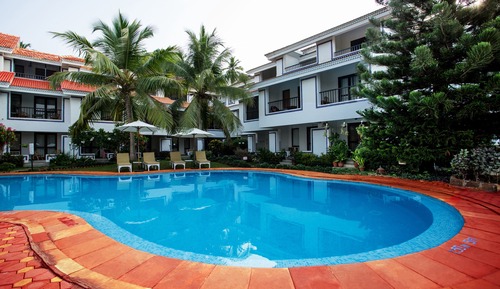 Deluxe Room Pool Facing