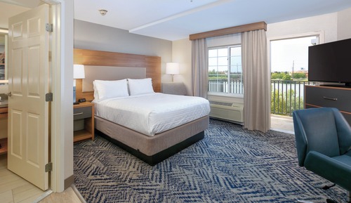Studio Suite, 1 Queen Bed, Balcony