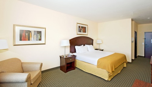 Standard Room, 1 King Bed