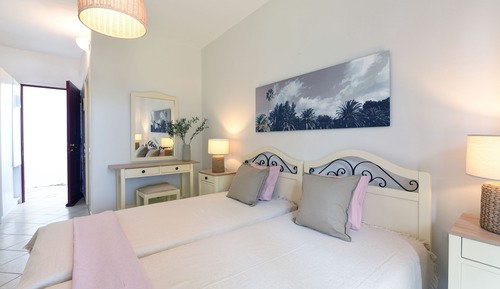 Standard Room, 1 Double or 2 Twin Beds, Garden View