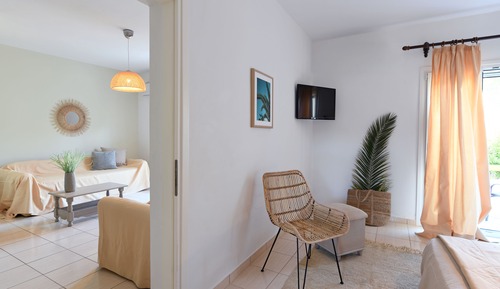 Family Room, Garden View