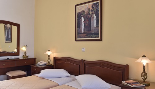 Standard Triple Room, Partial Sea View