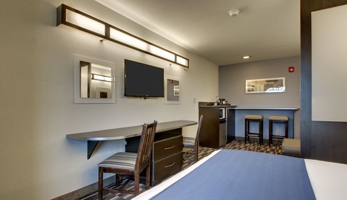 Studio Suite, 1 Queen Bed, Non Smoking