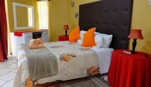 Family Suite, 1 Bedroom, 2 Bathrooms (Self Catering)