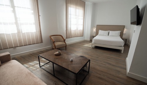 Deluxe Apartment, 1 Queen Bed with Sofa bed, Non Smoking