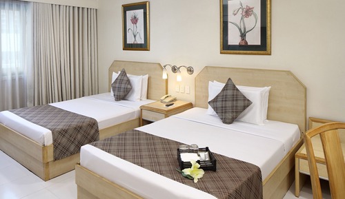 Deluxe Room with Kitchenette