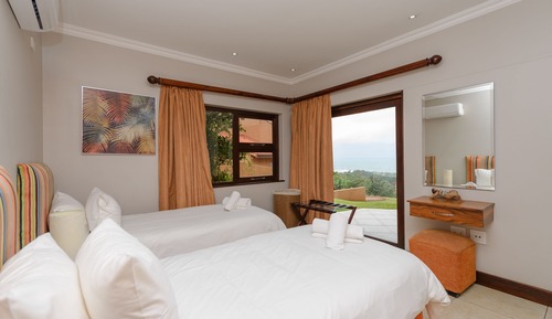 Luxury Villa, 4 Bedrooms