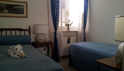 Standard Twin Room, Shared Bathroom