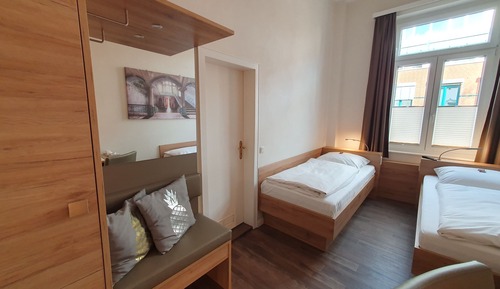 Economy Twin Room