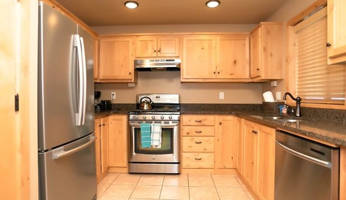 Superior Apartment, Accessible, Private Bathroom (9-Downstairs/No Pets)