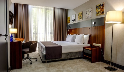 Standard Double or Twin Room, Non Smoking, City View