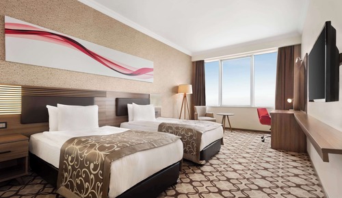 Superior Room, 2 Twin Beds, Non Smoking, City View