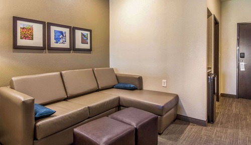 Suite, Multiple Beds, Non Smoking
