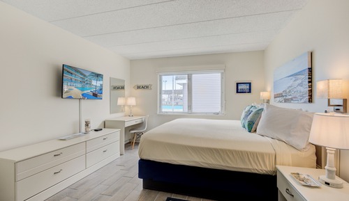 Suite 201