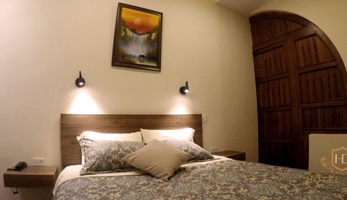 Junior Suite, 1 Queen Bed
