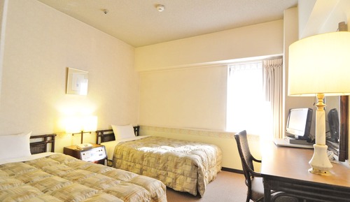 Standard Twin Room, Smoking
