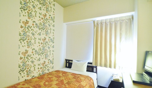 Standard Single Room, Smoking