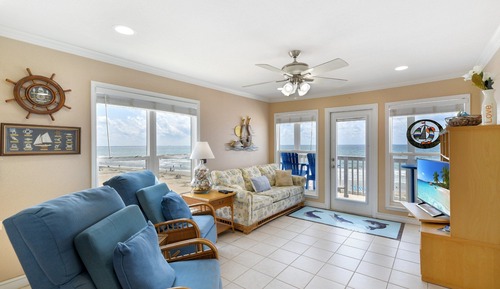 Condo, 2 Bedrooms