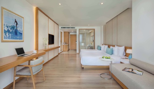 Premier Suite, 2 Twin Beds, Balcony, Ocean View (Daily 60 mins Spa Treatment)