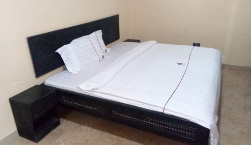 Economy Apartment, 1 King Bed, Non Smoking