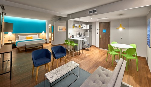 Suite, 1 King Bed with Sofa bed, Non Smoking