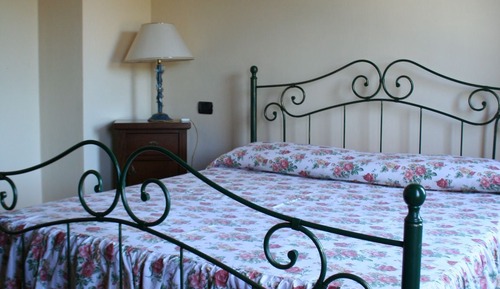 Triple Room (Private External Bathroom)