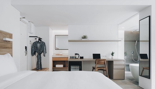 Luxury Room, 1 King Bed (The Suite)