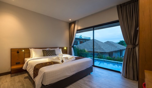 Family Pool Villa