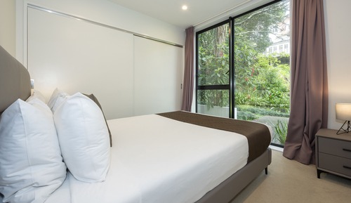 Premier Two Bedroom Suite with a free secure parking